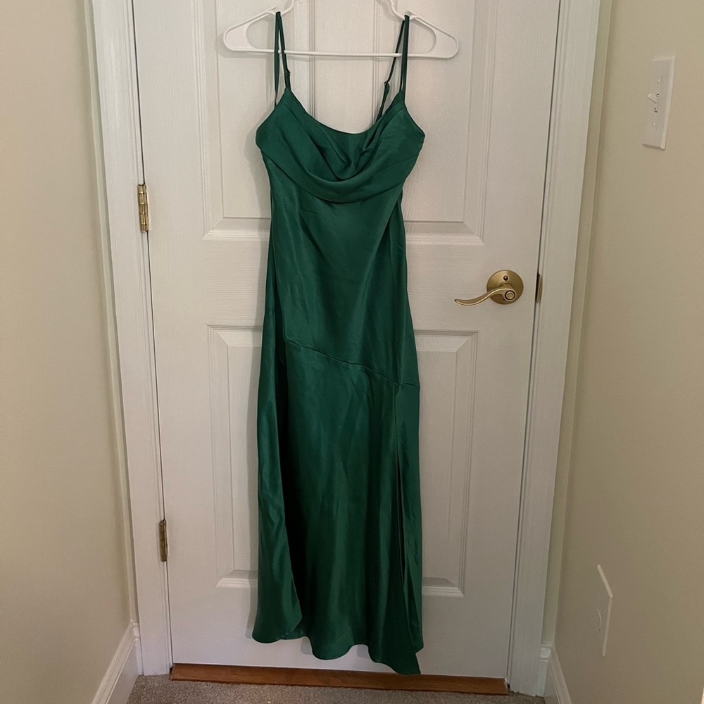 Selfie Leslie Midi Dress